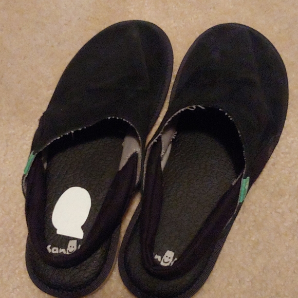 Sanuk Shoes - NWT Sanuk “yoga Sling Cruz Suede” size 7